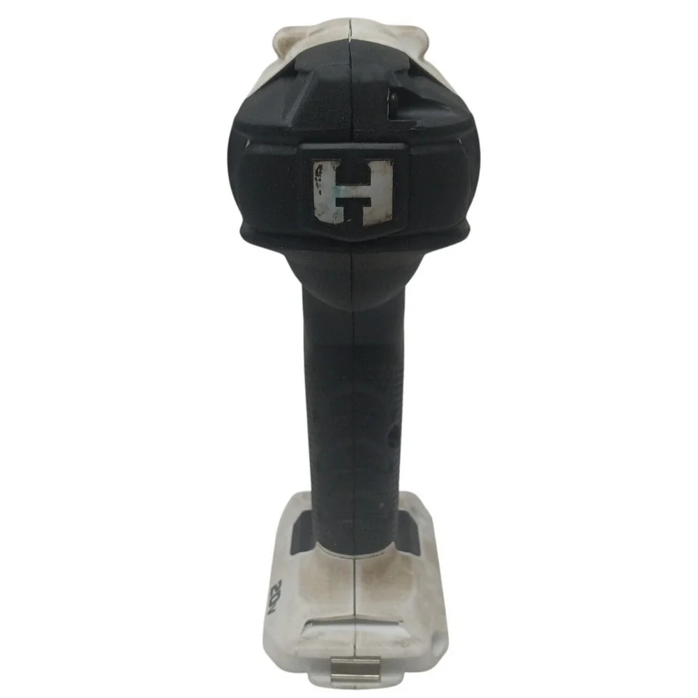 Hartmann sellers inspect promotional